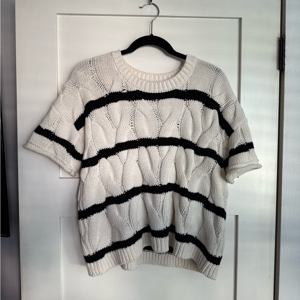 Splendid cable knit short sleeve sweater